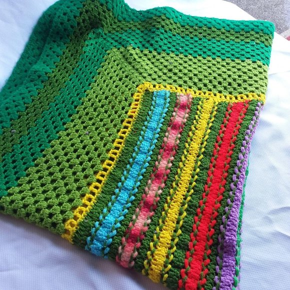 Vintage Crochet Baby Hand Made Quilt Granny Square - Picture 9 of 10